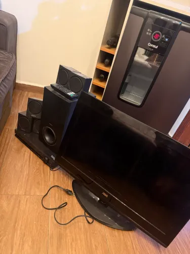 Vendo tv aoc 26 polegadas e Home Sony no preço pra sair rápido 