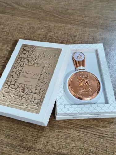 Vendo Perfume Fakhar Rose