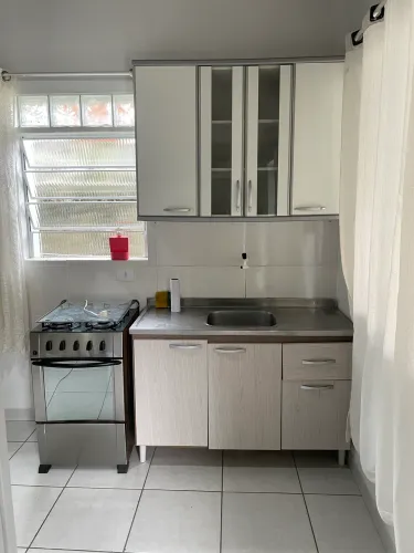 Alugo kitinete centro de Fpolis