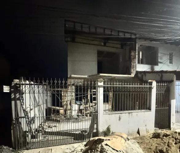 Portão de ferro - Garagem e social 