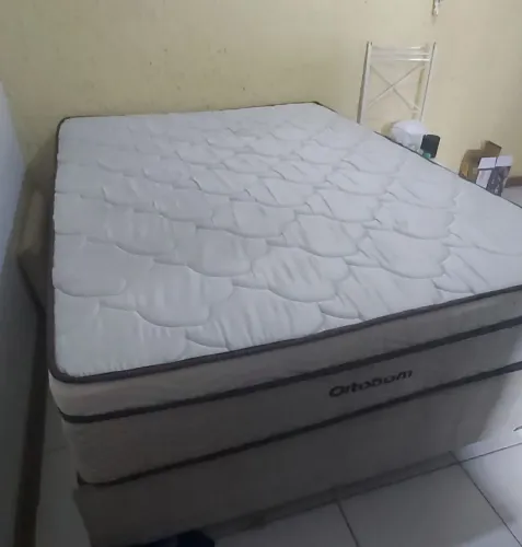 Cama box + colchão ortobom, 6 meses de uso