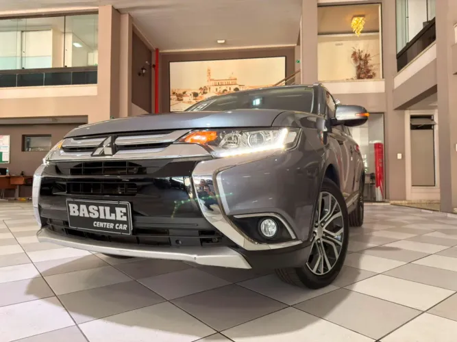 Mitsubishi Outlander Comfort 2.0 16V Aut. 2018