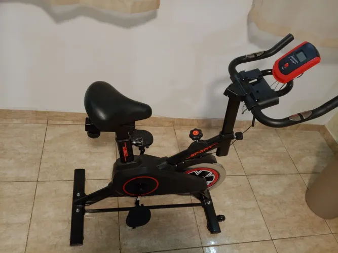 Bicicleta Ergométrica nova