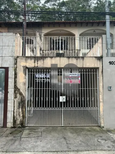 Sobrado à Venda129 m² com 2 quartos, garagem e sala grande na Codade Intercap