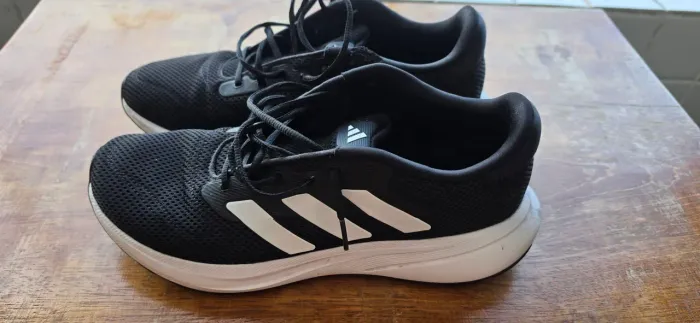 Tênis adidas Runfalcon 3.0 masculino preto tam. 42 em bom estado.