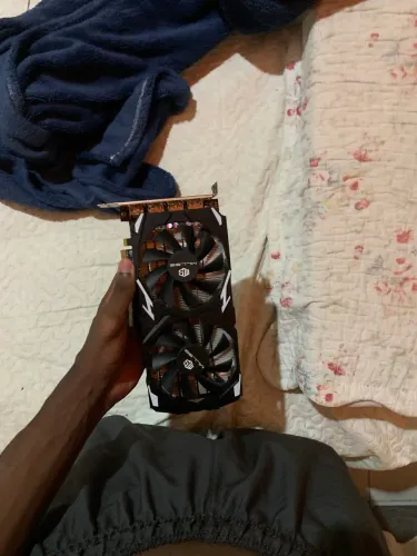 RX 580 8GB - Com Defeito - Para Reparo ou Retirada de Peças
