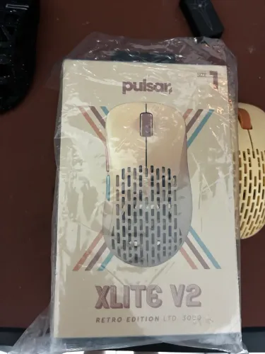 Mouse pulsar v2 wireless 