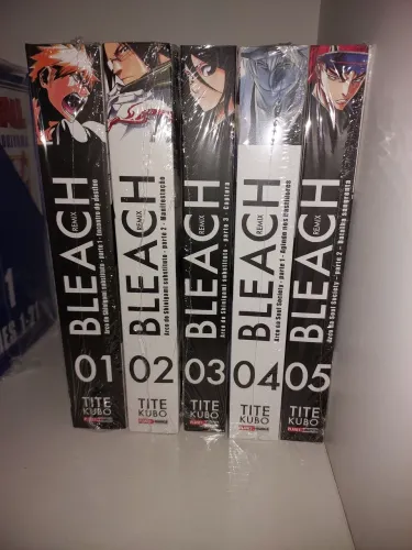 Mangá Bleach vol. 1 ao 5 (Lacrados)