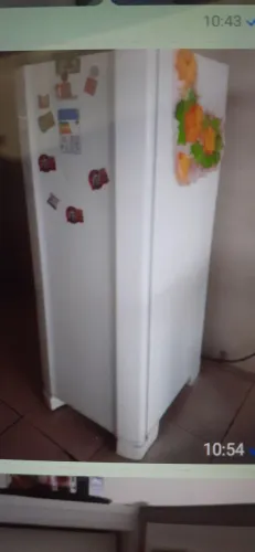 Vende-se geladeira