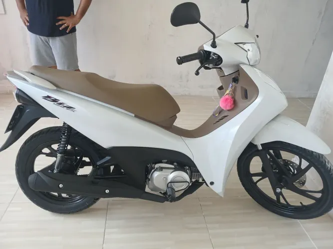 Biz ex 2026 nova apenas 7 meses de comprada