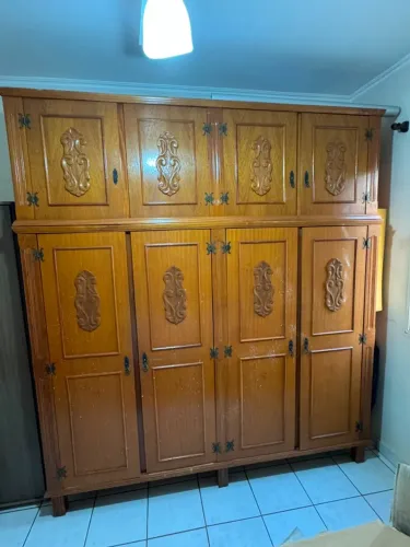 Guarda roupas madeira