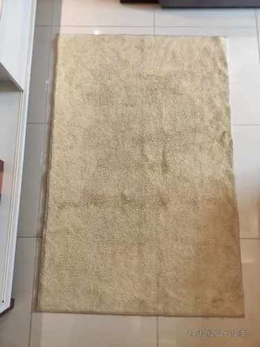 Tapete bege para sala ou quarti