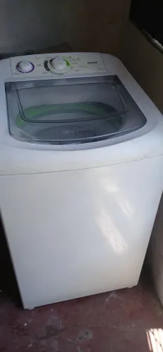 Vendo uma máquina de lavar roupas marca consul bem conservada de 8 quilos funcionando