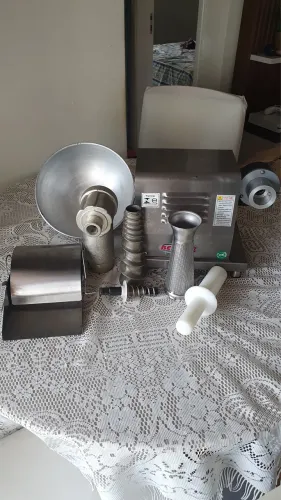Despolpador de Tomate Bermar BM73 Inox Profissional - Ótimo Estado