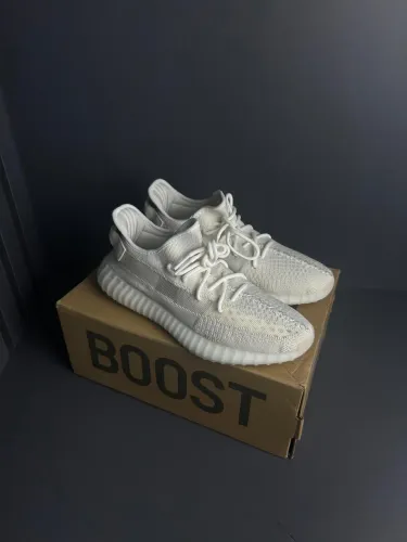 Adidas Yeezy Boost 350 V2 Bone Original - Usado Apenas 1 Vez