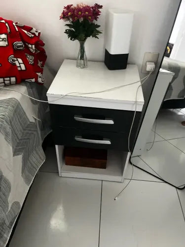 Criado mudo 