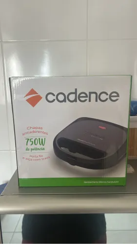 Sanduicheira cadence 220v