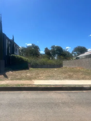 LOTE 621 m2 CONDOMÍNIO GRAN ROYALLE