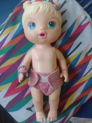 Boneca baby alive ótimo estado