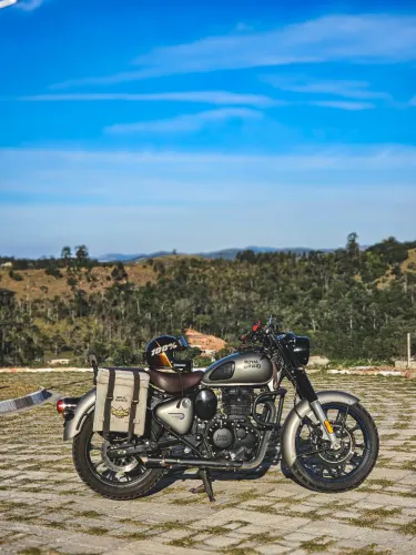 Royal Classic 350 dark