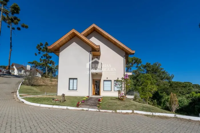Casa à venda no Condomínio Villagio da Baronesa - Campos do Jordão/SP