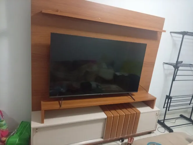 Vendo estante semi nova 4 meses de uso com garantia.