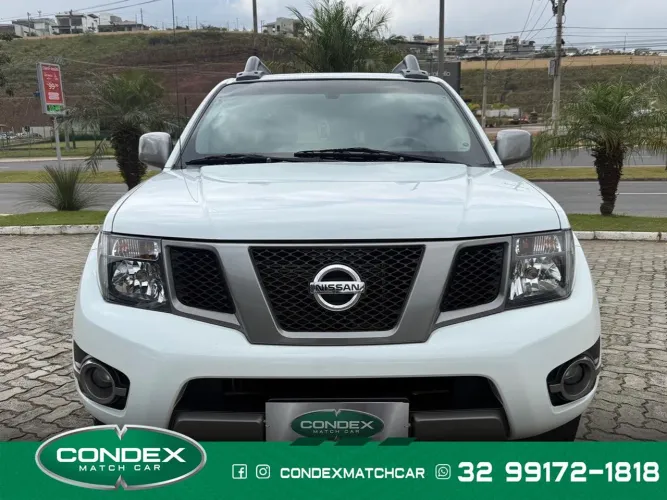 Nissan Frontier SV At.cd 4X4 2.5 TB Diesel Mec. 2015