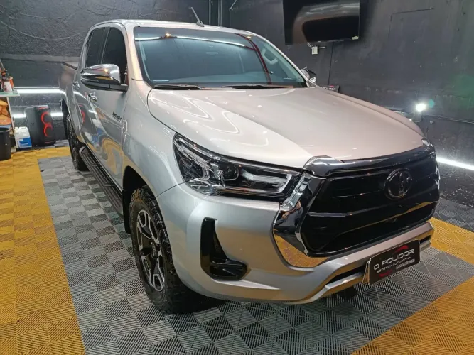 Toyota Hilux CD SRX 4X4 2.8 TDI 16V Diesel Aut. 2025
