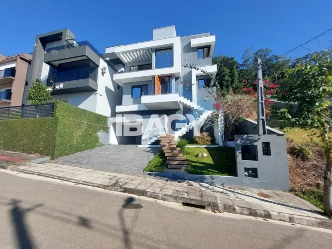 Excelente Casa 3 dormitório(s) em Forquilhas - São José