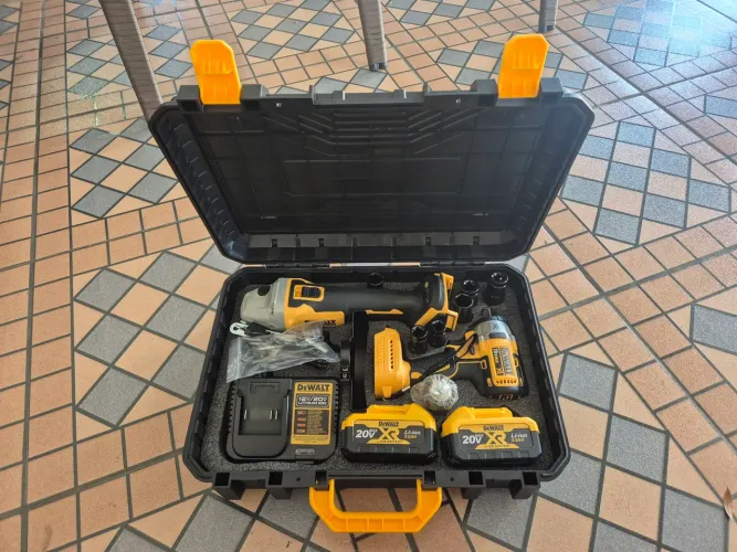 Kit Dewalt Esmerilhadeira - Chave de Impacto - Parafusadeira e Furadeira - Novo com NF-E