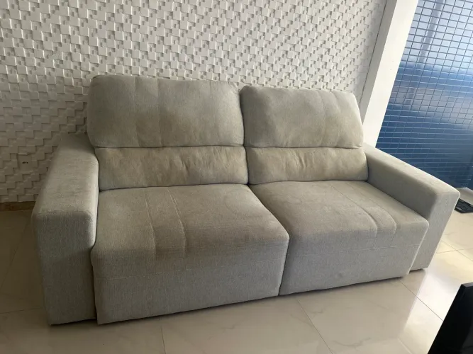 Sofá retrátil e reclinável 2,20 cinza. Ler as observações.