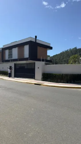 CASA LOCAÇÃO CAMBORIÚ