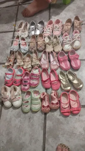 Vendo estoque de loja roupas e sapatos