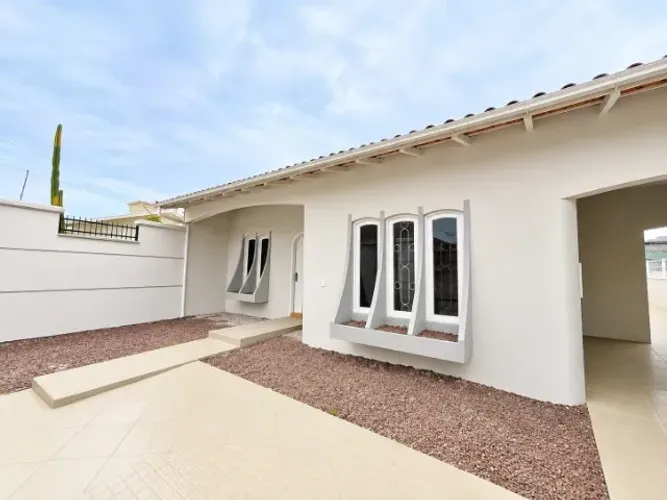 CASA AMPLA 3 DORMITÓRIOS, SUÍTE COM BANHEIRA, TERRAÇO - FABIO SILVA