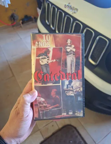 Vhs Banda Catedral 10 anos (Troco por carregador Samsung 45W preto)