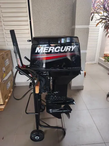 Motor de Popa 50hp Mercury partida elétrica e autolub ano 2025