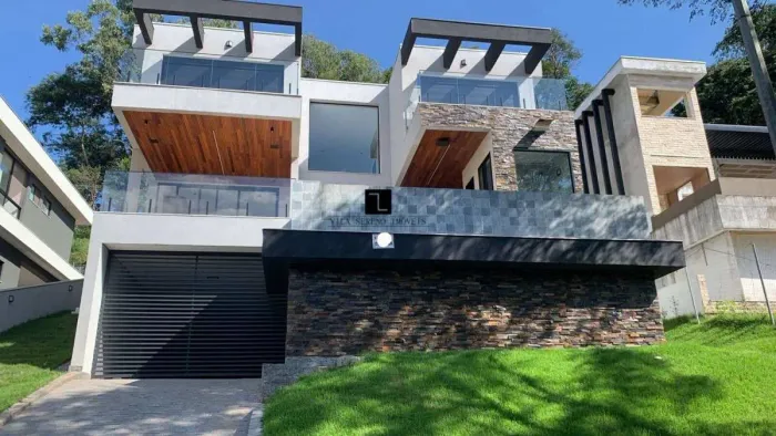 Casa a venda no condomínio Quintas do Sol na cidade de Nova Lima/MG