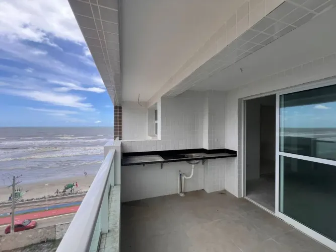 Apartamento 2 dormitórios, com vista mar no centro de Mongaguá