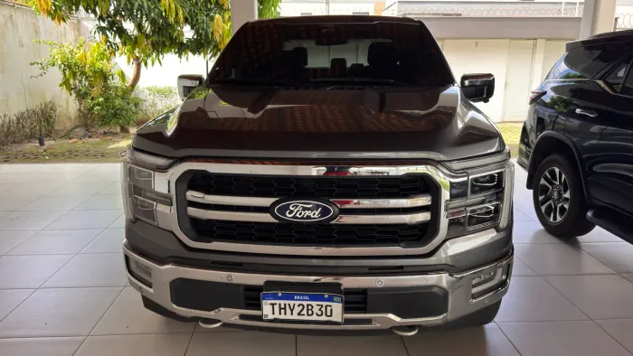 Ford F-150 Lariat 4X4 5.0 V8 2024