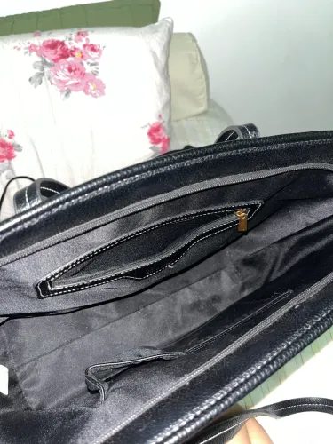 Vende - se bolsa preta SANTA LOLLA 