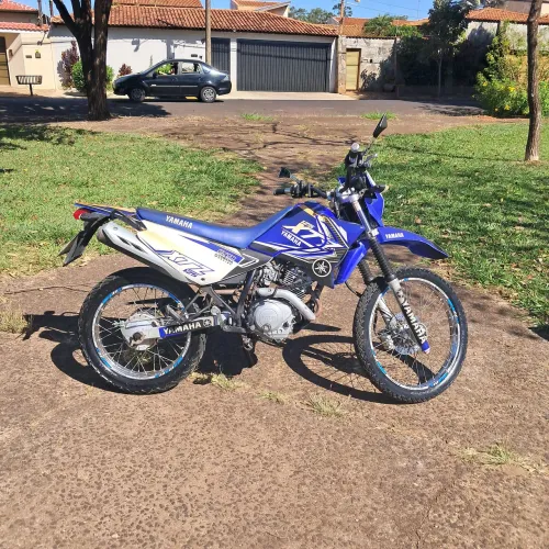 Xtz 125 7600 moto top