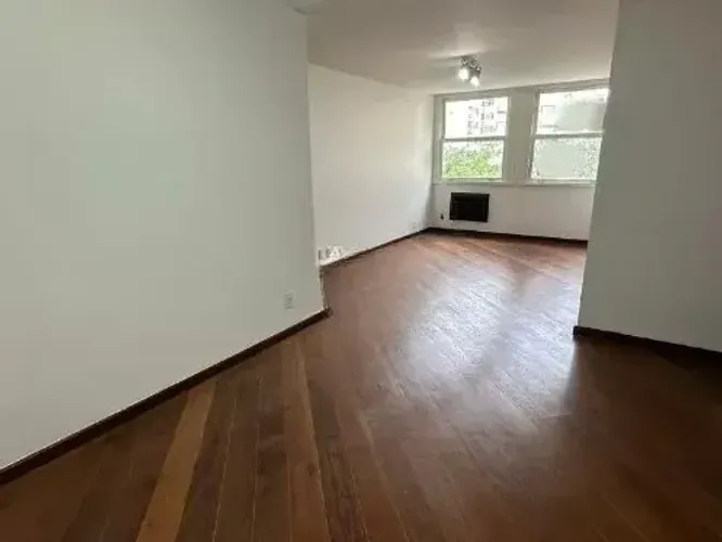 Apartamento com 3 quartos, vaga, localização privilegiada e arejado no Flamengo - Rio de J