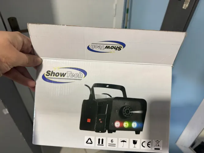 Máquina de fazer fumaça ?- 220v