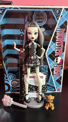 Boneca Frankie Stein Creep