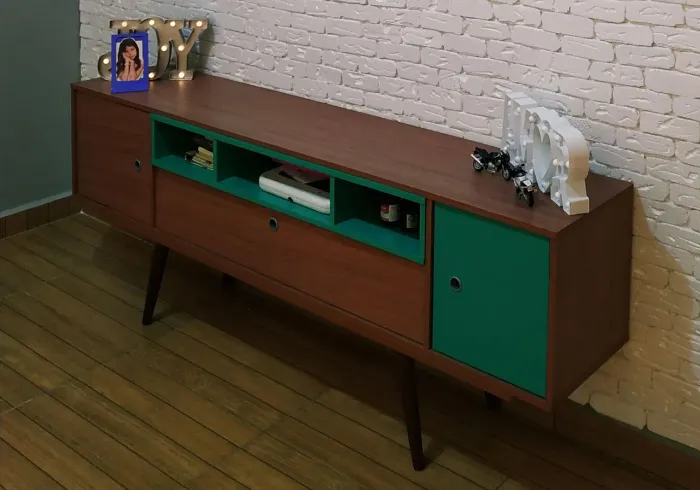 Rack retrô com pé palito