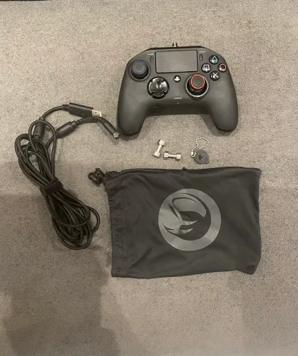 Joystick Nacon Revolution Pro Controller para PS4