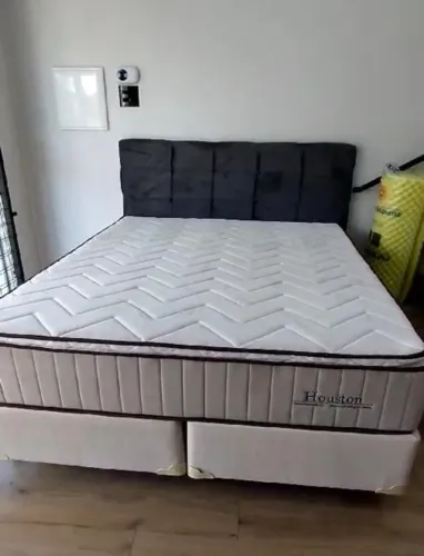 Cama de casal com box baú