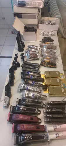 Máquinas kemei profissional de barbear Ede corta cabelo