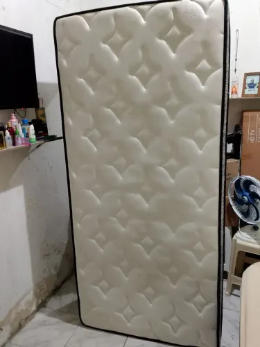 Cama seminovo para vender