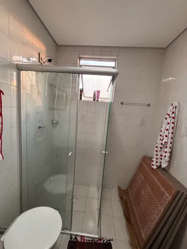 Box Quadrado de Vidro - 2 Portas de Correr - Acabamento Cinza